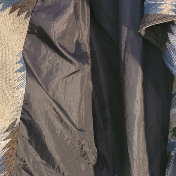 Multi Colored Light Winter Jacket, size medium, comfortable, warm - Picture 4 of 6